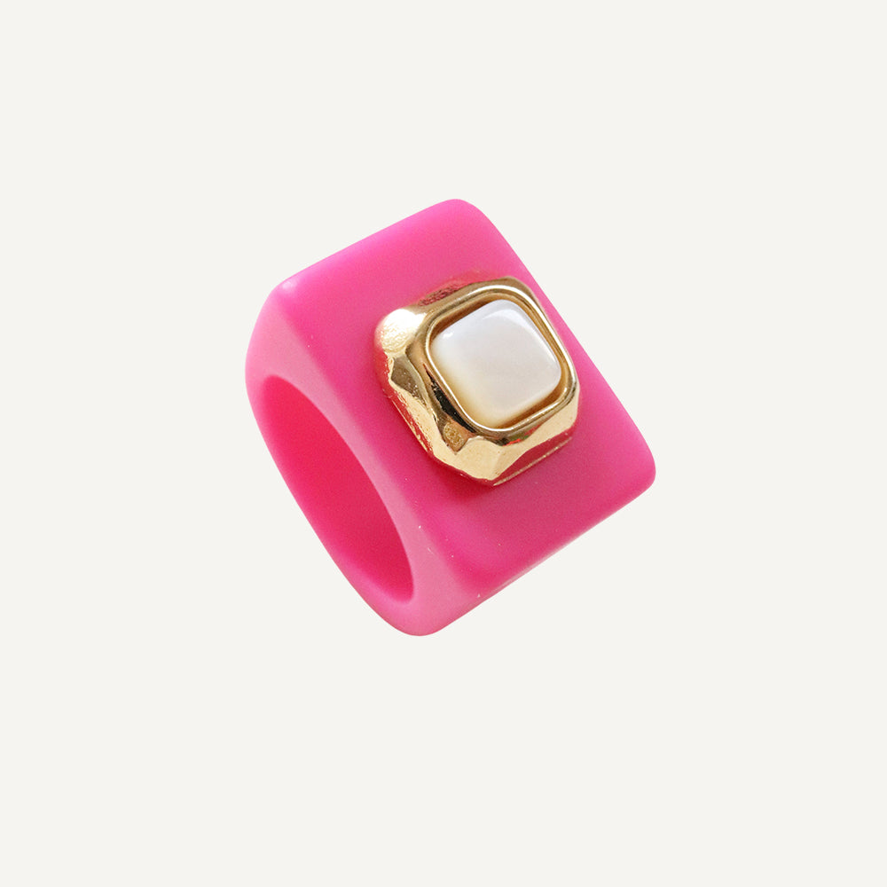 Anillo fucsia con piedra natural Madreperla