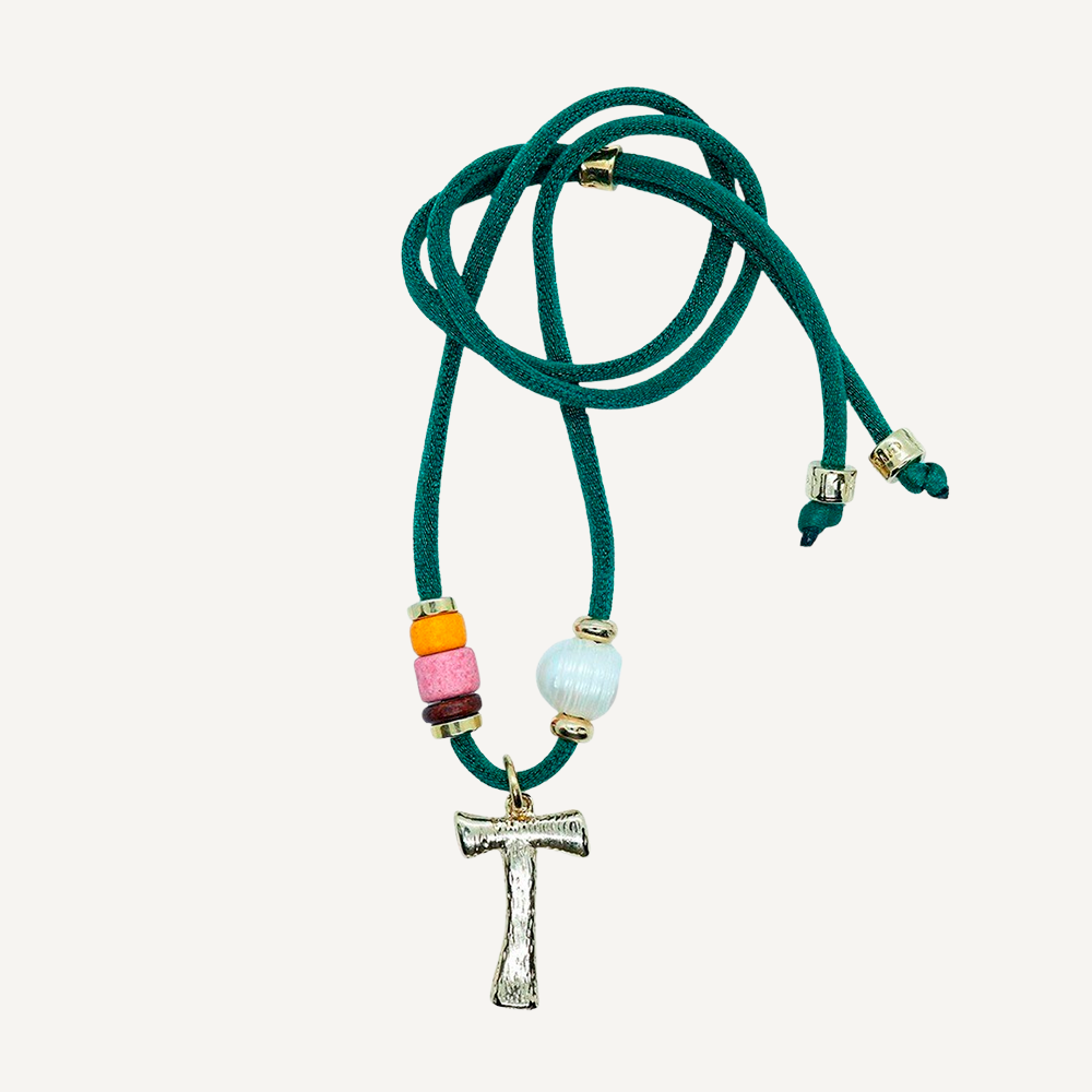 Collar Letter Miz