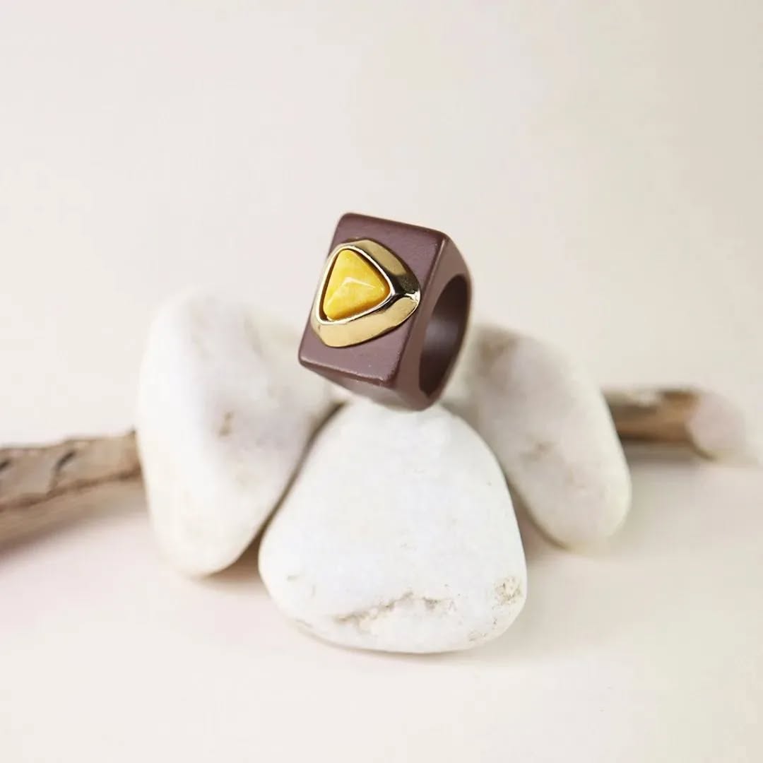 Anillos grandes mujer color marrón con piedra Kenya