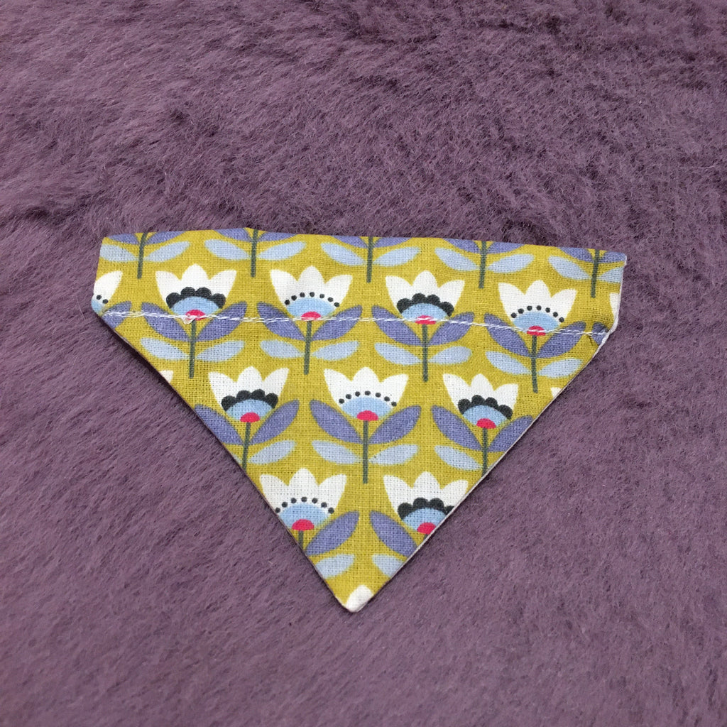 Paws to Smell the Flowers Dog Bandana - Slim Opening