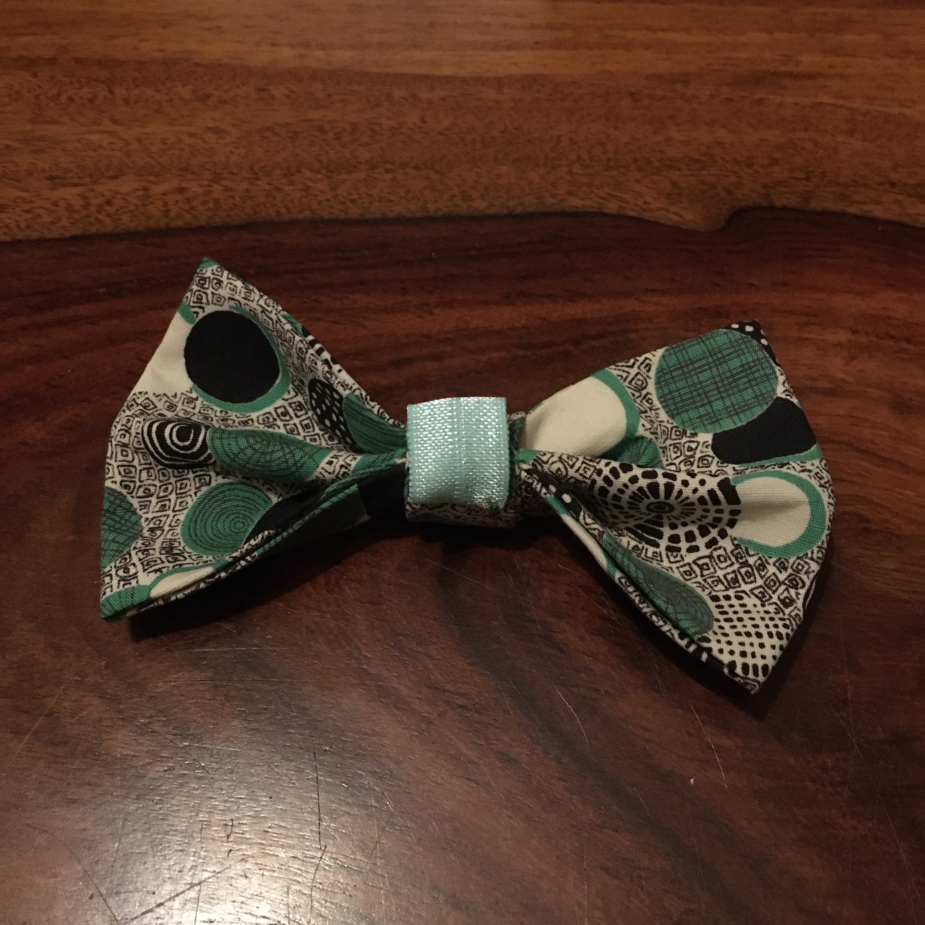 Green Geo Bow Tie
