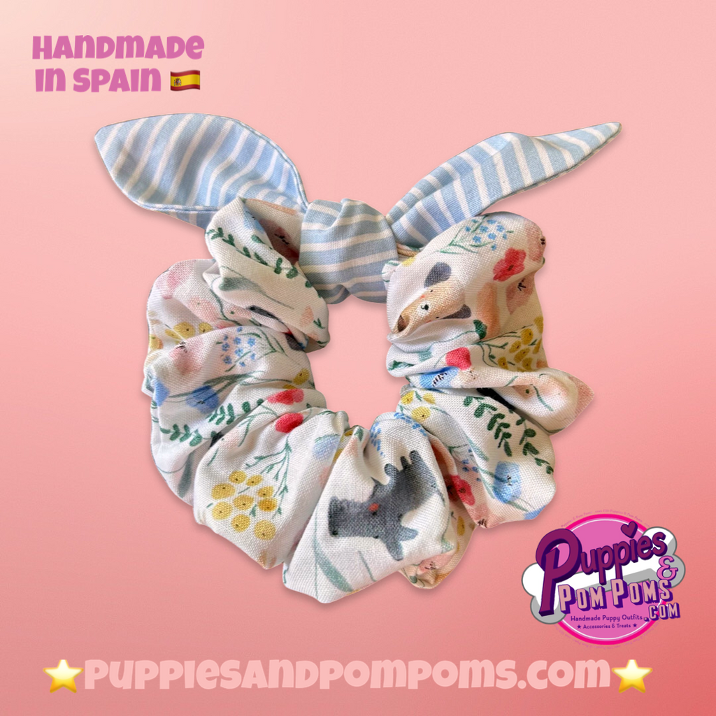 Meadow Dachshunds - Scrunchie with bow